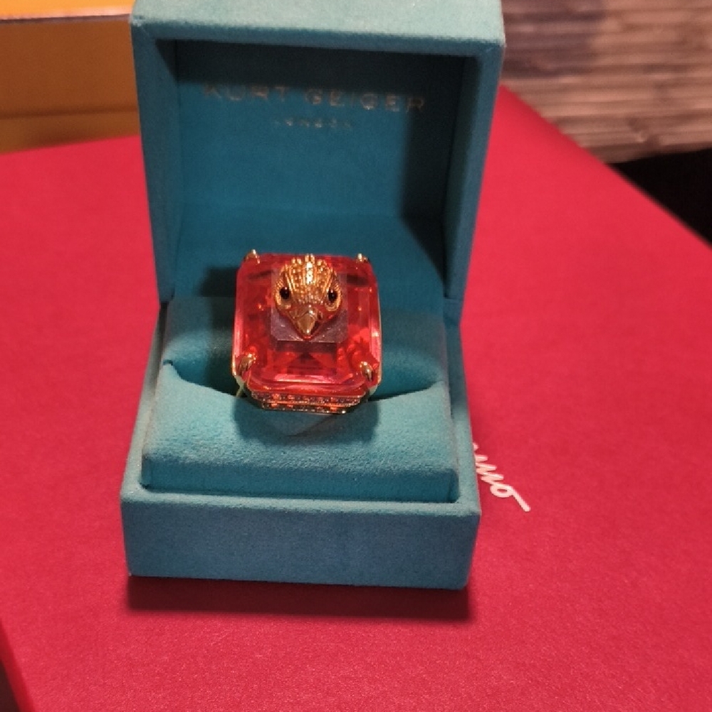 Hello Thi SHas Sold  I Have Others I Will Post Now